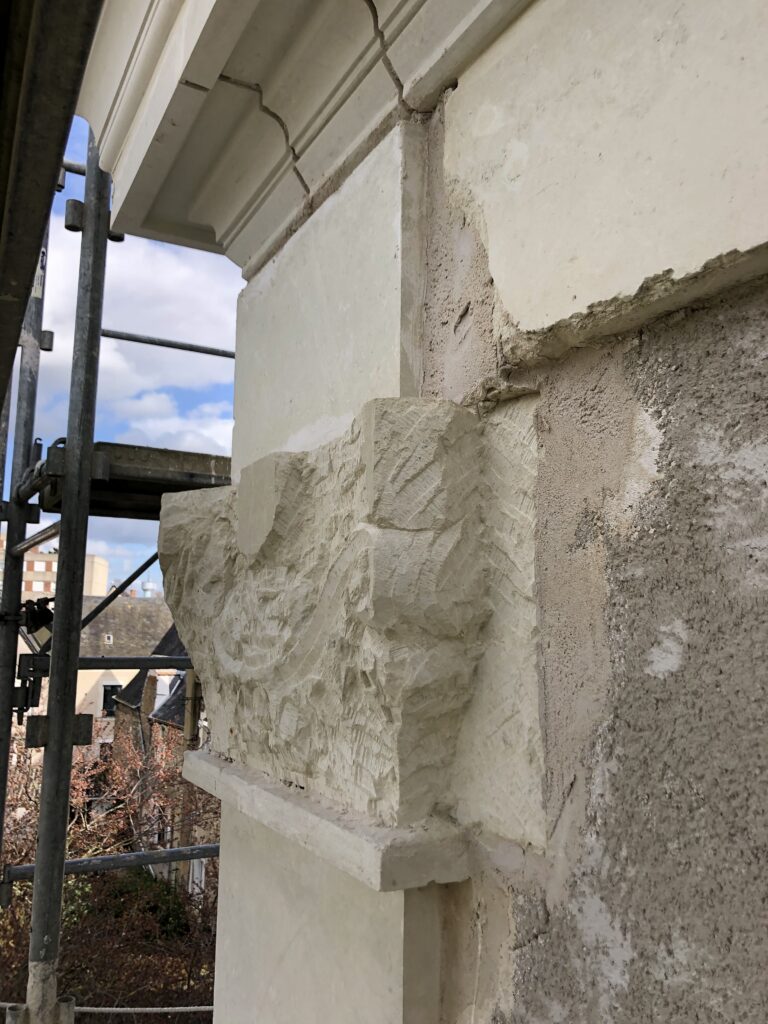 Ravalement des façades d'une habitation sur CHATEAU GONTIER SUR MAYENNE